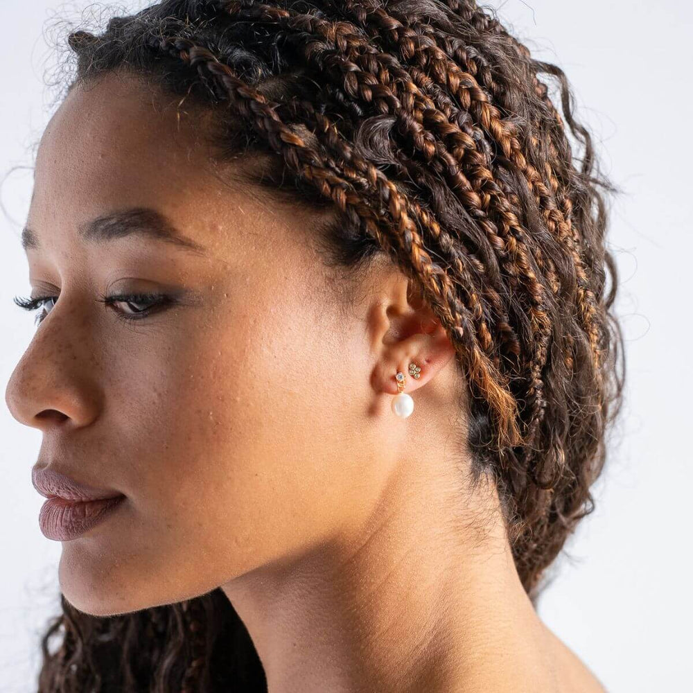Gold-Avenoir Pearl Drop Earrings on model-Australian Jewellery Brand Bowerbird Jewels