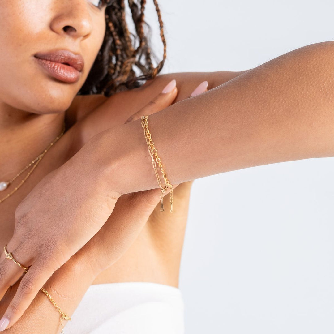 Gold-Gold Figure Eight Cable Chain Bracelet on model-Australian Jewellery Brand Bowerbird Jewels